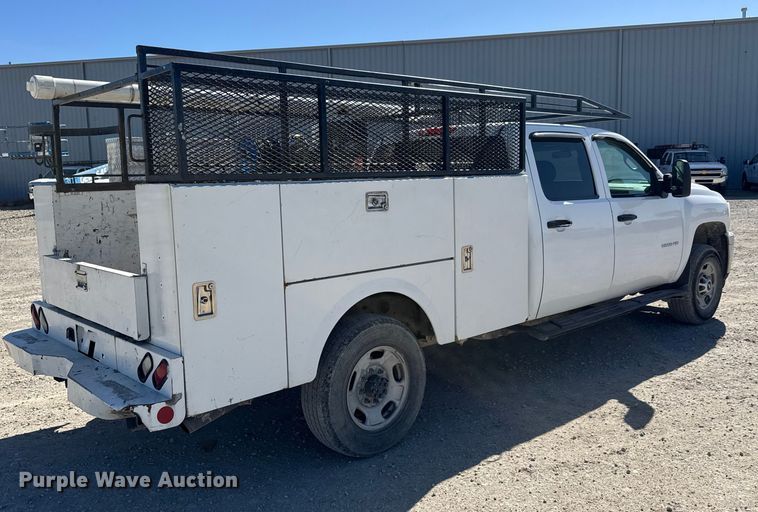 image for item EM8477 2014 Chevrolet Silverado 2500HD Crew Cab utility bed pickup truck