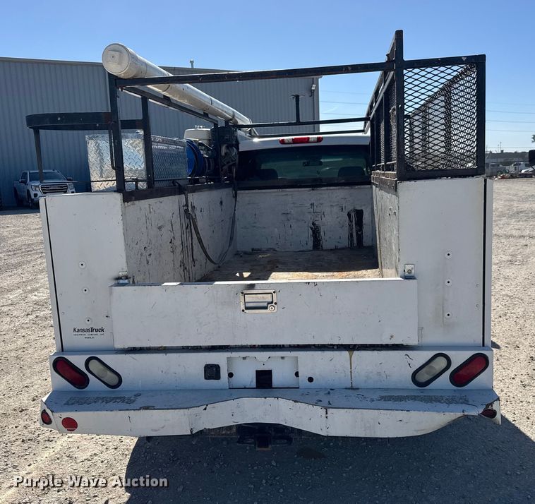 image for item EM8477 2014 Chevrolet Silverado 2500HD Crew Cab utility bed pickup truck