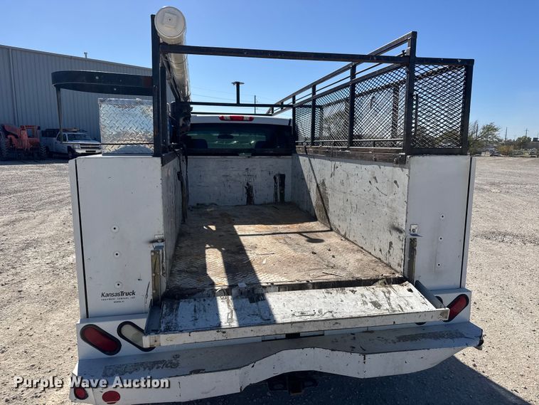 image for item EM8477 2014 Chevrolet Silverado 2500HD Crew Cab utility bed pickup truck