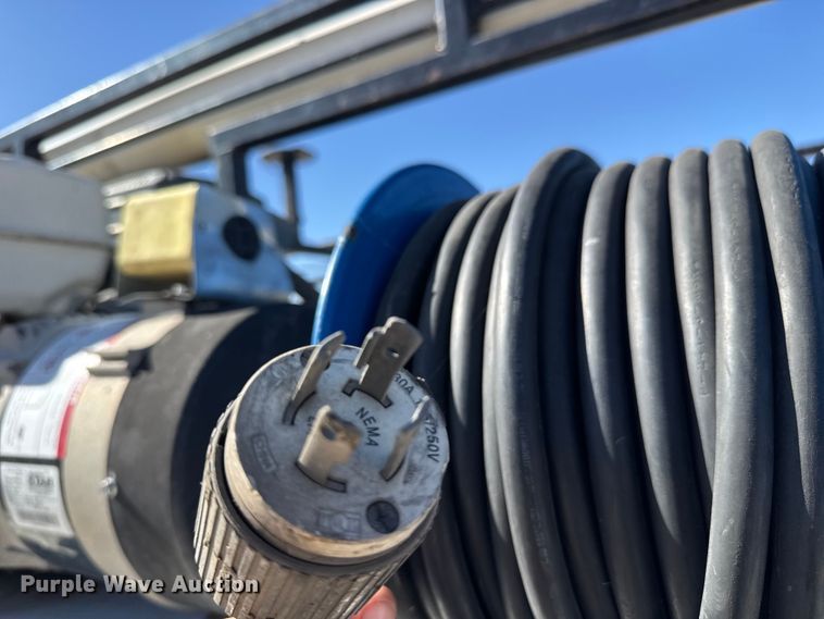 image for item EM8477 2014 Chevrolet Silverado 2500HD Crew Cab utility bed pickup truck