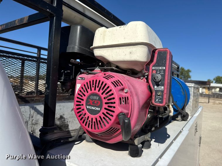 image for item EM8477 2014 Chevrolet Silverado 2500HD Crew Cab utility bed pickup truck