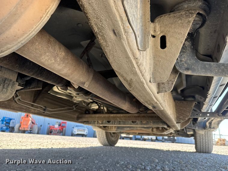 image for item EM8477 2014 Chevrolet Silverado 2500HD Crew Cab utility bed pickup truck