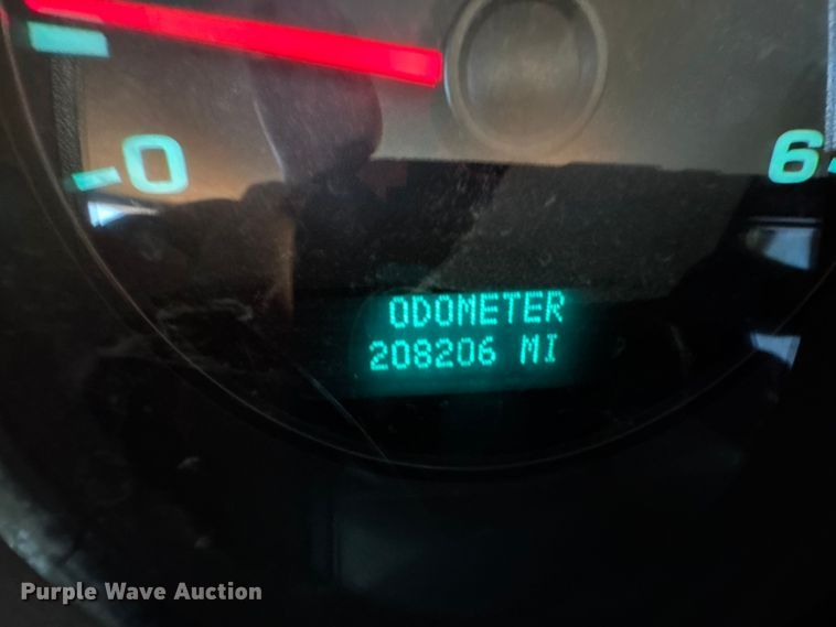 image for item EM8477 2014 Chevrolet Silverado 2500HD Crew Cab utility bed pickup truck