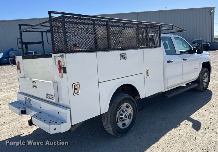 image for item EM8478 2015 Chevrolet Silverado 2500HD Double Cab utility bed pickup truck