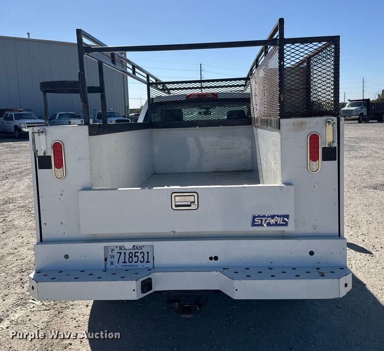 image for item EM8478 2015 Chevrolet Silverado 2500HD Double Cab utility bed pickup truck