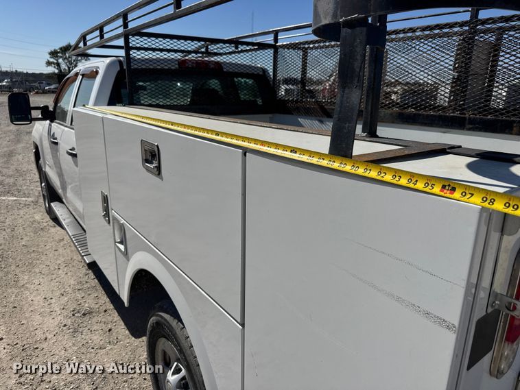 image for item EM8478 2015 Chevrolet Silverado 2500HD Double Cab utility bed pickup truck