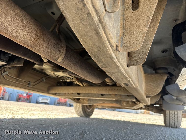 image for item EM8478 2015 Chevrolet Silverado 2500HD Double Cab utility bed pickup truck