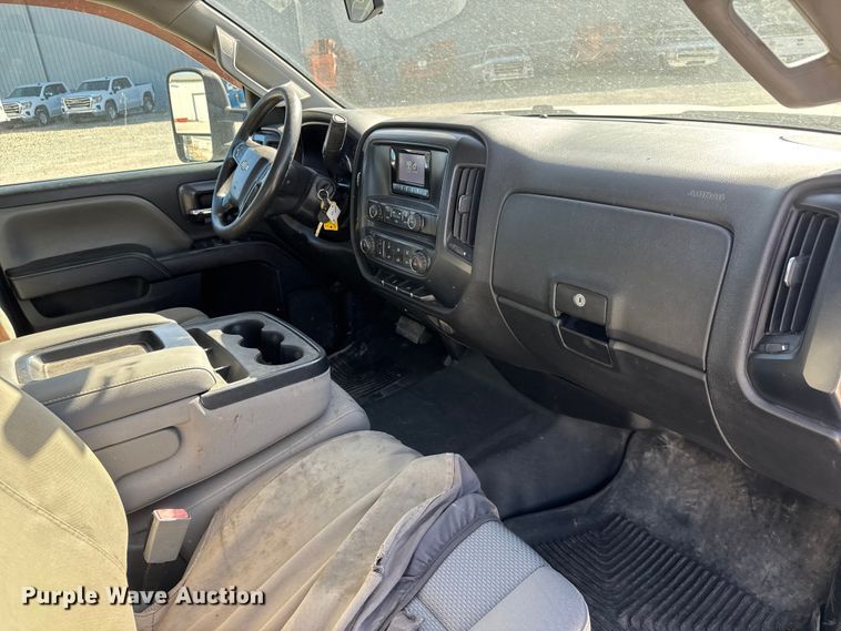 image for item EM8478 2015 Chevrolet Silverado 2500HD Double Cab utility bed pickup truck