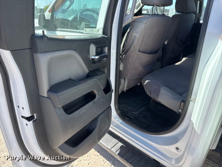 image for item EM8478 2015 Chevrolet Silverado 2500HD Double Cab utility bed pickup truck