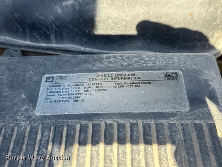 image for item EM8478 2015 Chevrolet Silverado 2500HD Double Cab utility bed pickup truck