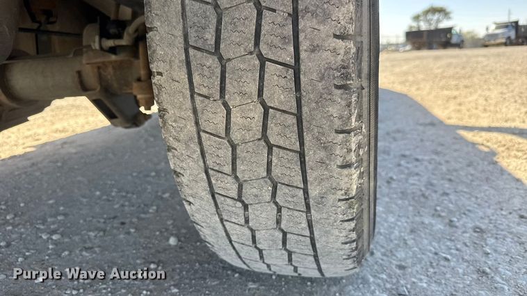 image for item EM8478 2015 Chevrolet Silverado 2500HD Double Cab utility bed pickup truck