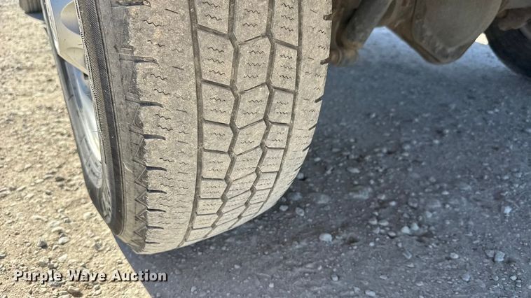 image for item EM8478 2015 Chevrolet Silverado 2500HD Double Cab utility bed pickup truck