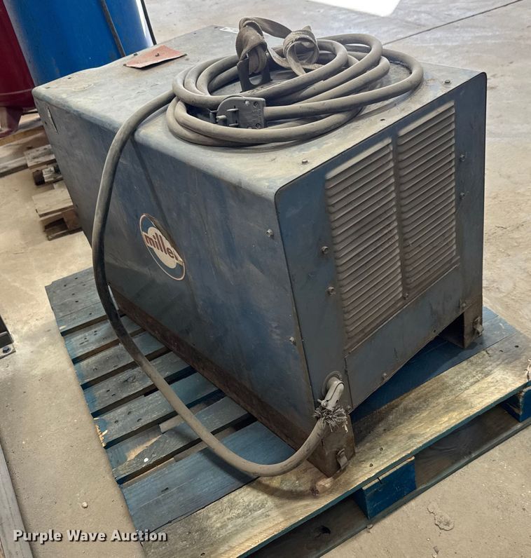 image for item EM8482 Miller SRH-303 welder