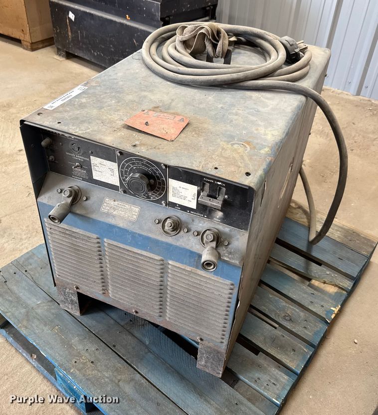 image for item EM8482 Miller SRH-303 welder