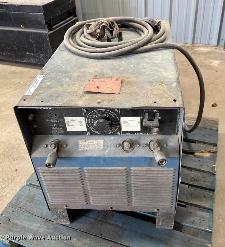 image for item EM8482 Miller SRH-303 welder
