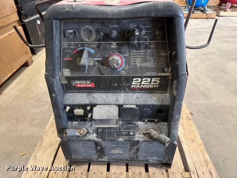 image for item EM8483 Lincoln Electric 225 Ranger welder/generator