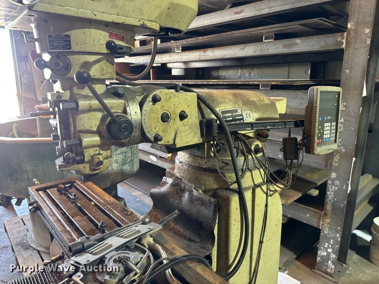 image for item EM8487 2006 CE X6323A milling machine