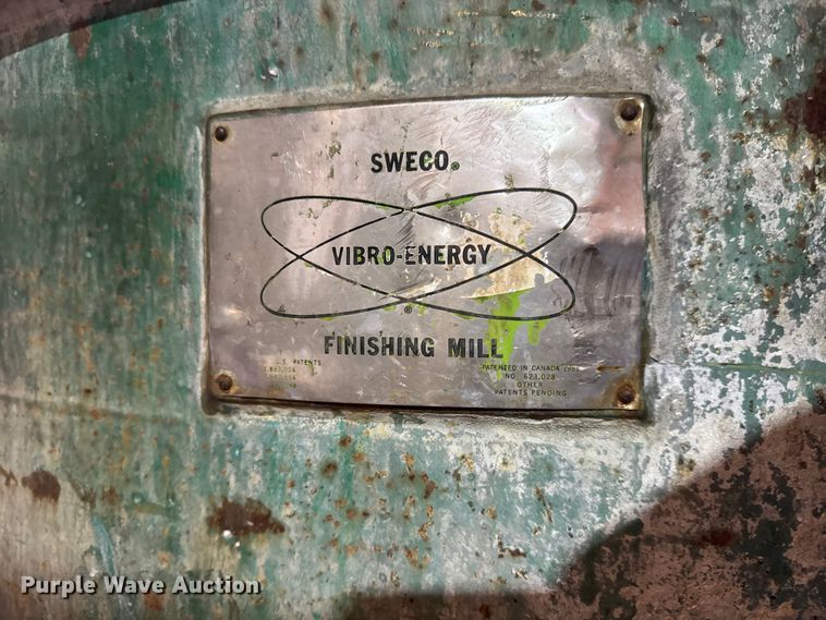 image for item EM8487 2006 CE X6323A milling machine