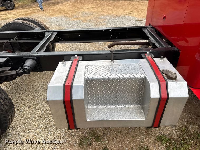 image for item EM8494 1938 Diamond T 306H truck cab and chassis