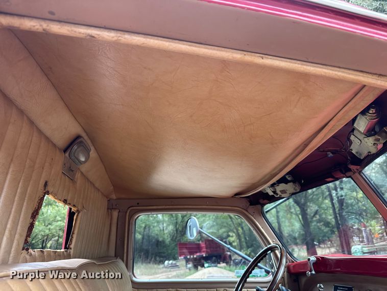 image for item EM8494 1938 Diamond T 306H truck cab and chassis