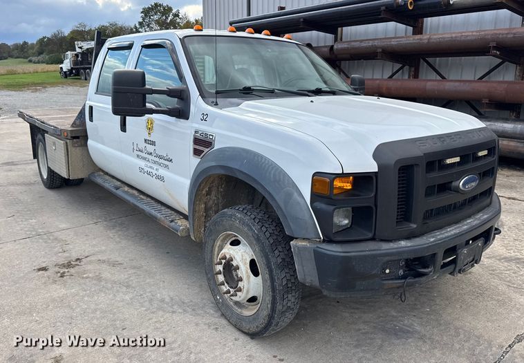 image for item EN0637 2008 Ford F450 Super Duty Crew Cab flatbed truck
