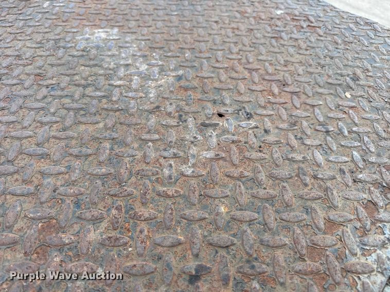 image for item EN0637 2008 Ford F450 Super Duty Crew Cab flatbed truck