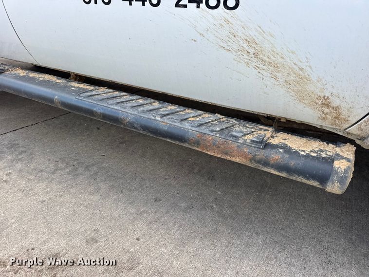 image for item EN0637 2008 Ford F450 Super Duty Crew Cab flatbed truck