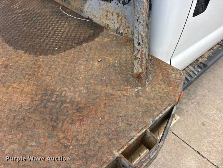 image for item EN0637 2008 Ford F450 Super Duty Crew Cab flatbed truck