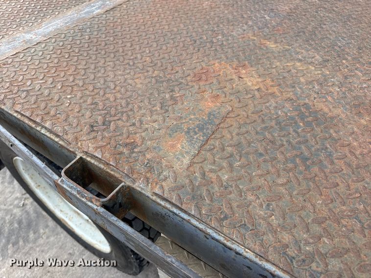 image for item EN0637 2008 Ford F450 Super Duty Crew Cab flatbed truck