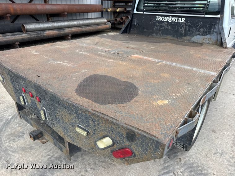 image for item EN0637 2008 Ford F450 Super Duty Crew Cab flatbed truck