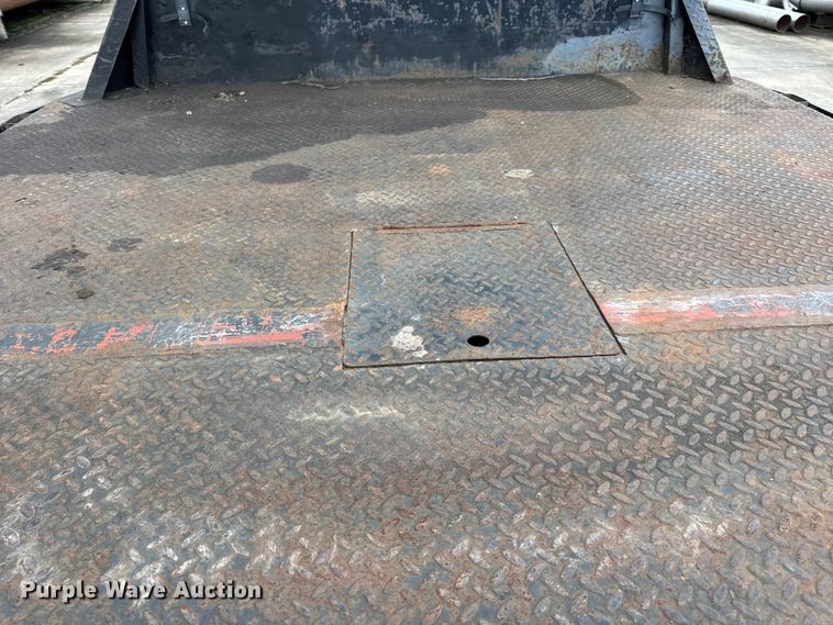 image for item EN0637 2008 Ford F450 Super Duty Crew Cab flatbed truck