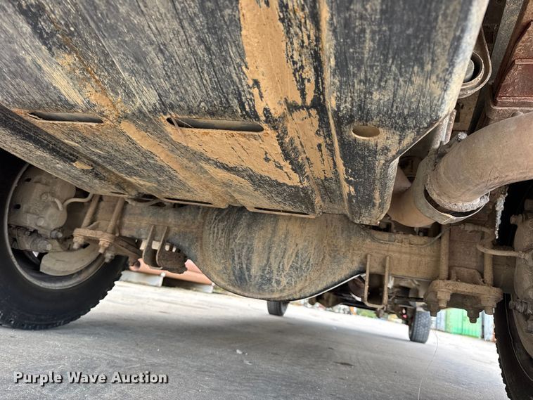 image for item EN0637 2008 Ford F450 Super Duty Crew Cab flatbed truck