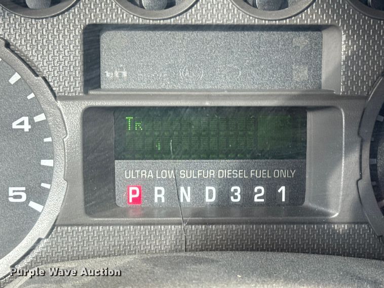 image for item EN0637 2008 Ford F450 Super Duty Crew Cab flatbed truck