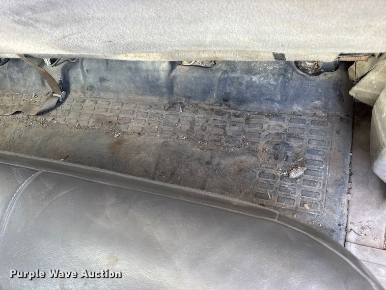 image for item EN0637 2008 Ford F450 Super Duty Crew Cab flatbed truck