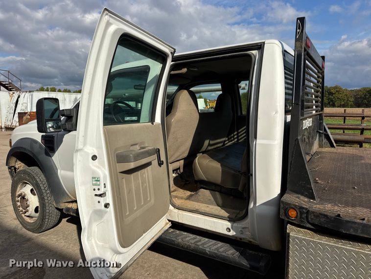 image for item EN0637 2008 Ford F450 Super Duty Crew Cab flatbed truck