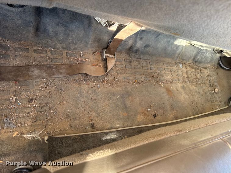 image for item EN0637 2008 Ford F450 Super Duty Crew Cab flatbed truck