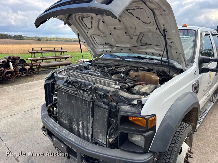 image for item EN0637 2008 Ford F450 Super Duty Crew Cab flatbed truck