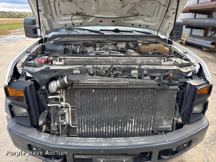 image for item EN0637 2008 Ford F450 Super Duty Crew Cab flatbed truck