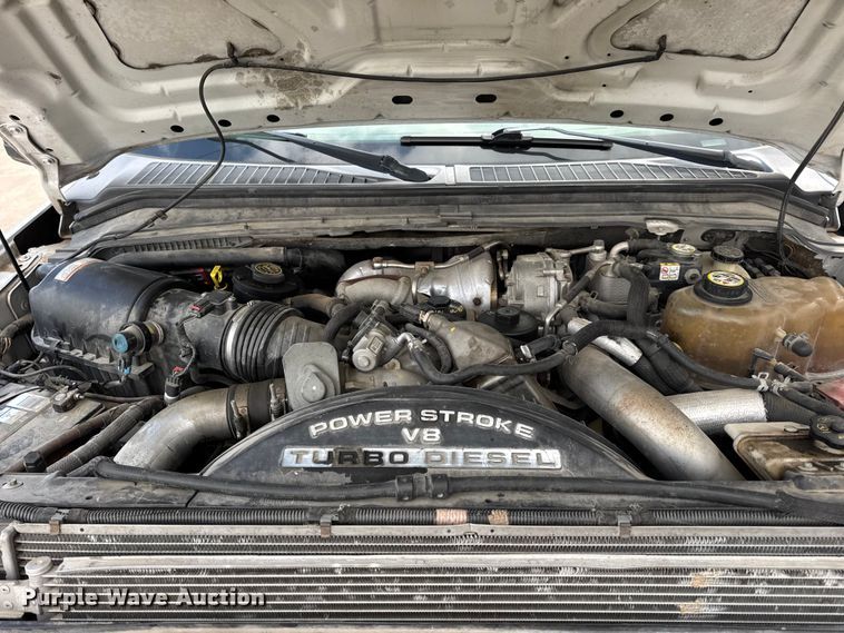 image for item EN0637 2008 Ford F450 Super Duty Crew Cab flatbed truck