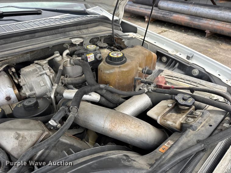 image for item EN0637 2008 Ford F450 Super Duty Crew Cab flatbed truck