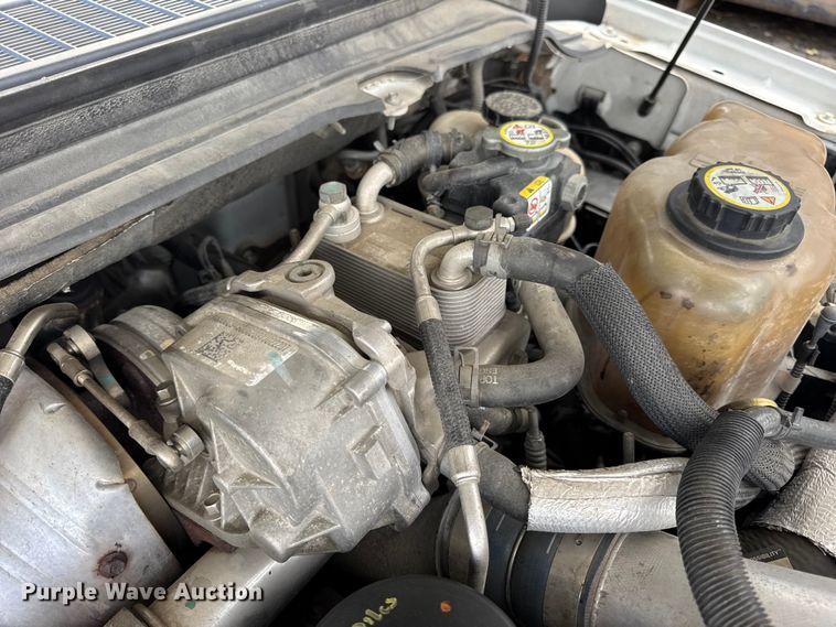 image for item EN0637 2008 Ford F450 Super Duty Crew Cab flatbed truck