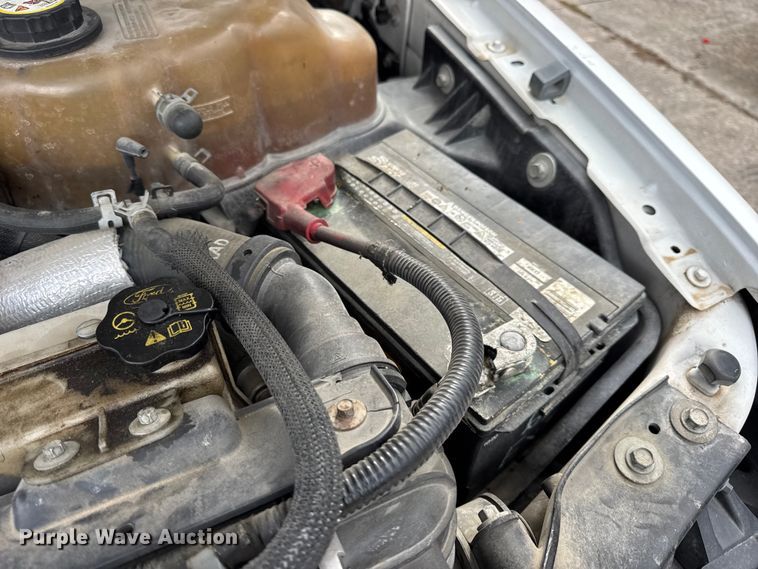 image for item EN0637 2008 Ford F450 Super Duty Crew Cab flatbed truck