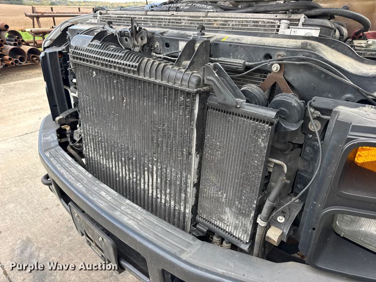 image for item EN0637 2008 Ford F450 Super Duty Crew Cab flatbed truck