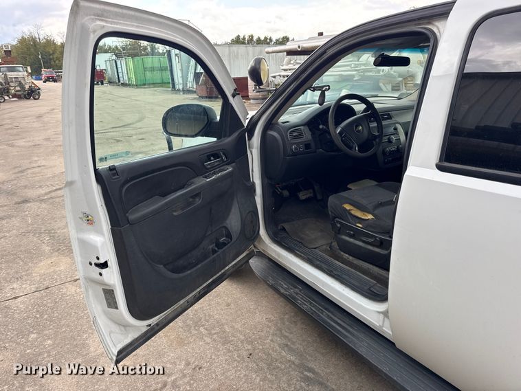 image for item EN0638 2011 Chevrolet Tahoe Police SUV