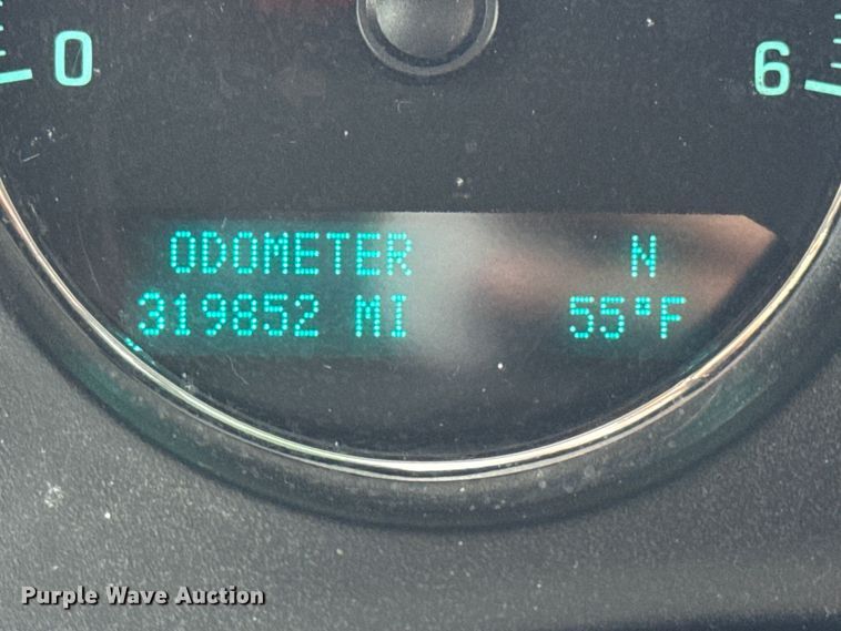 image for item EN0638 2011 Chevrolet Tahoe Police SUV