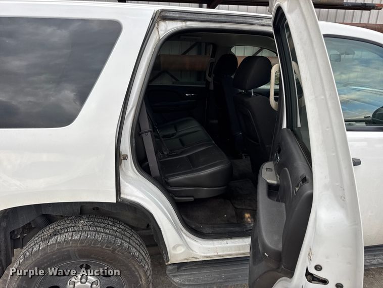 image for item EN0638 2011 Chevrolet Tahoe Police SUV