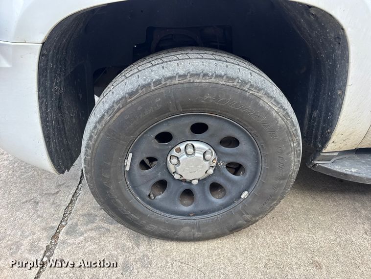 image for item EN0638 2011 Chevrolet Tahoe Police SUV