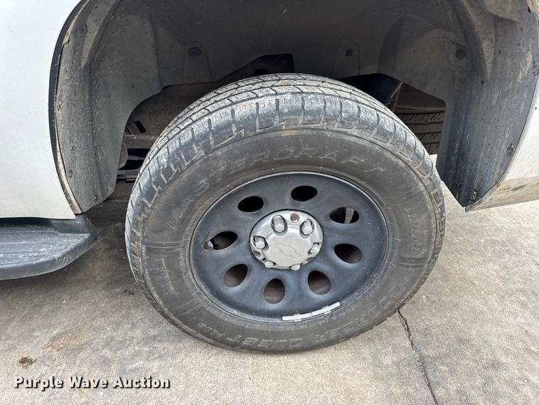 image for item EN0638 2011 Chevrolet Tahoe Police SUV