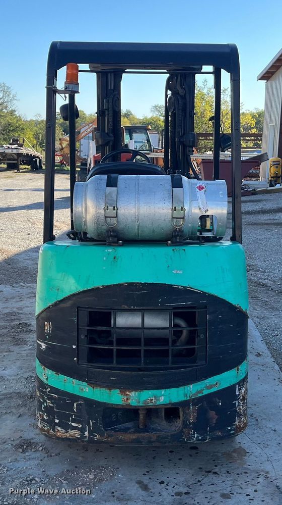 image for item EN5715 2001 Mitsubishi FGC25K forklift