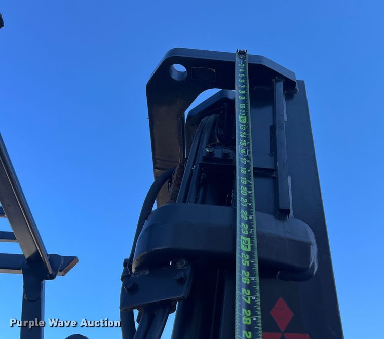 image for item EN5715 2001 Mitsubishi FGC25K forklift